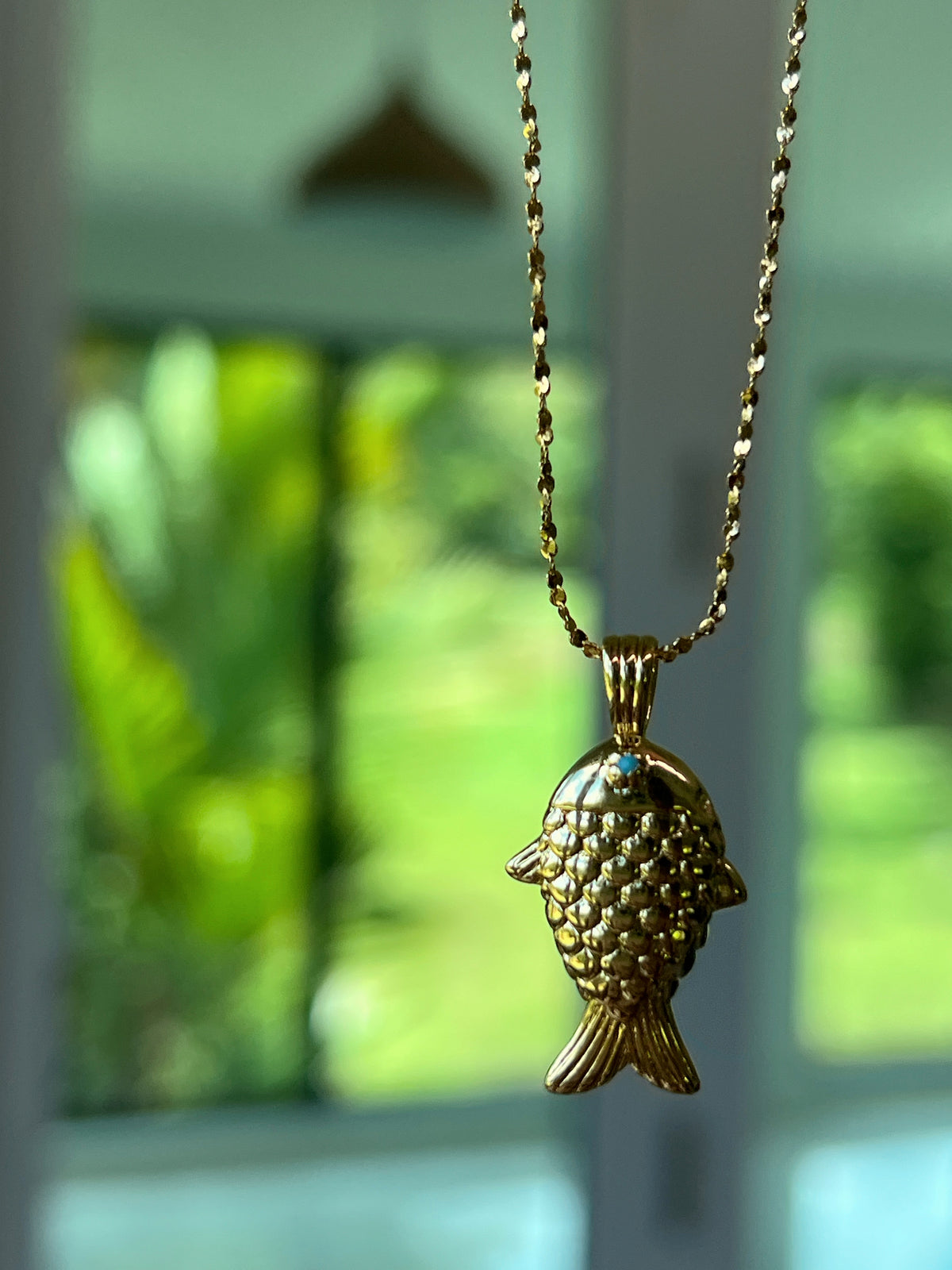 Blue fish chain